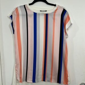 DKNY line Shirt